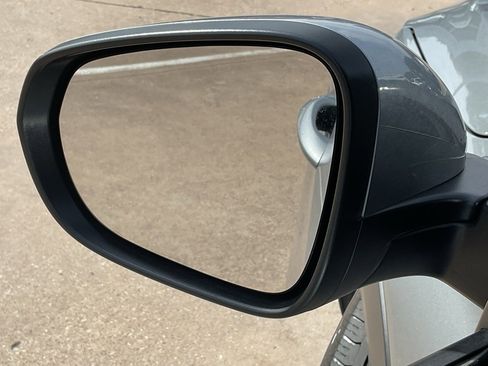 Used 2025 Chevrolet TrailBlazer LT image 11