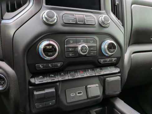 Used 2020 GMC Sierra 1500 AT4 w/ AT4 Premium Package AWD/4WD image 20