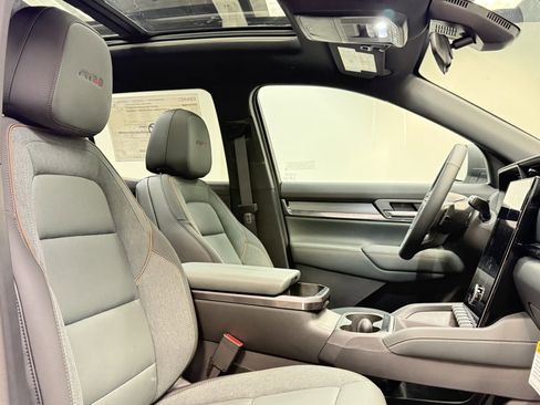 New 2026 GMC Terrain AT4 w/ LPO, Black Badging Package image 14