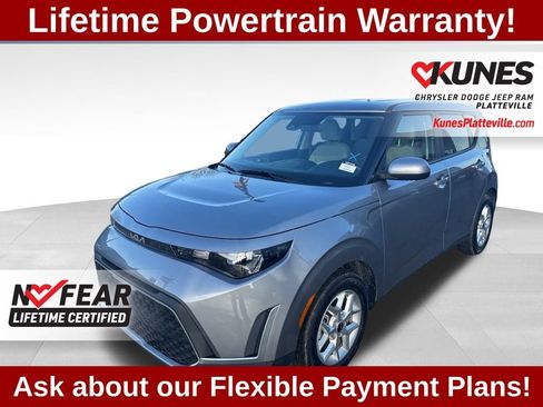 Used 2025 Kia Soul LX image 5