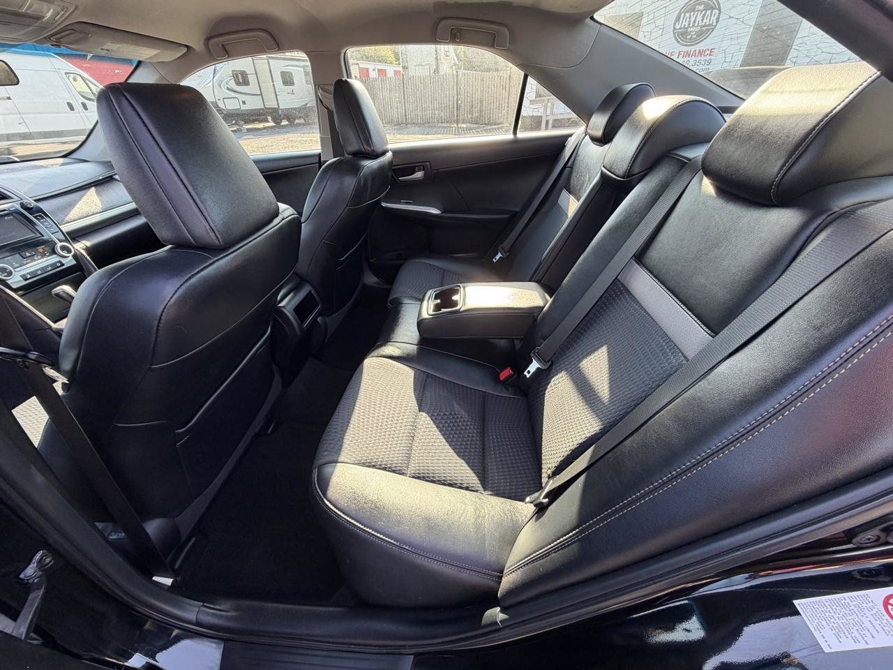 Used 2012 Toyota Camry SE FWD image 14