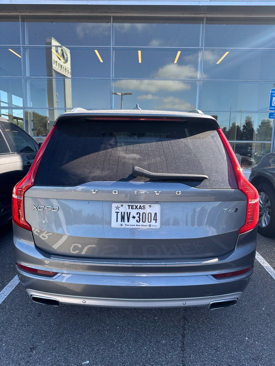 Used 2020 Volvo XC90 T6 Momentum w/ Protection Package Premier AWD/4WD image 7