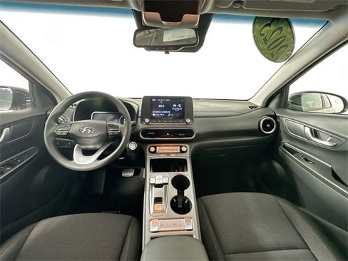 Used 2023 Hyundai Kona SE w/ Cargo Package image 3