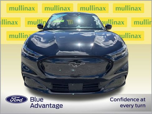 Certified 2025 Ford Mustang Mach-E Premium image 11