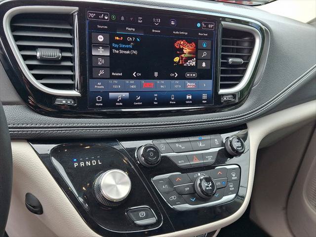 Certified 2023 Chrysler Pacifica Touring-L w/ Uconnect Theater Family Group AWD/4WD image 28
