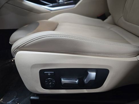 Used 2020 BMW 330i Sedan w/ Convenience Package RWD image 28