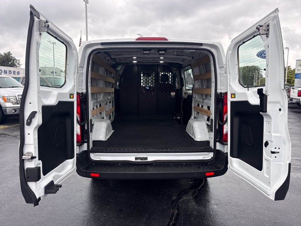 Used 2025 Ford Transit 250 Low Roof w/ Exterior Upgrade Package RWD image 12
