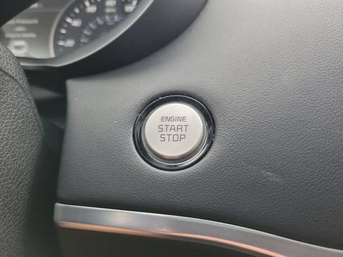 Used 2019 Kia Stinger Premium RWD image 27