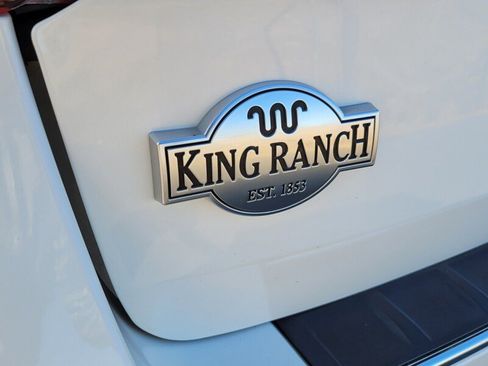 Used 2024 Ford Explorer King Ranch w/ Technology Package image 10