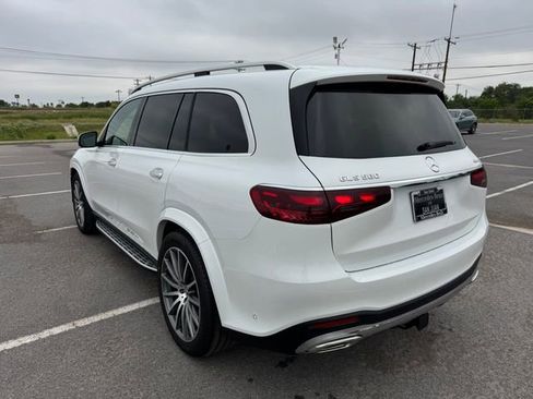 New 2025 Mercedes-Benz GLS 580 4MATIC image 9