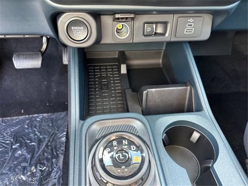 New 2025 Ford Maverick Lariat w/ Black Appearance Package image 28