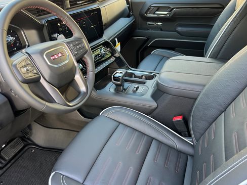 New 2026 GMC Sierra 1500 AT4X image 11