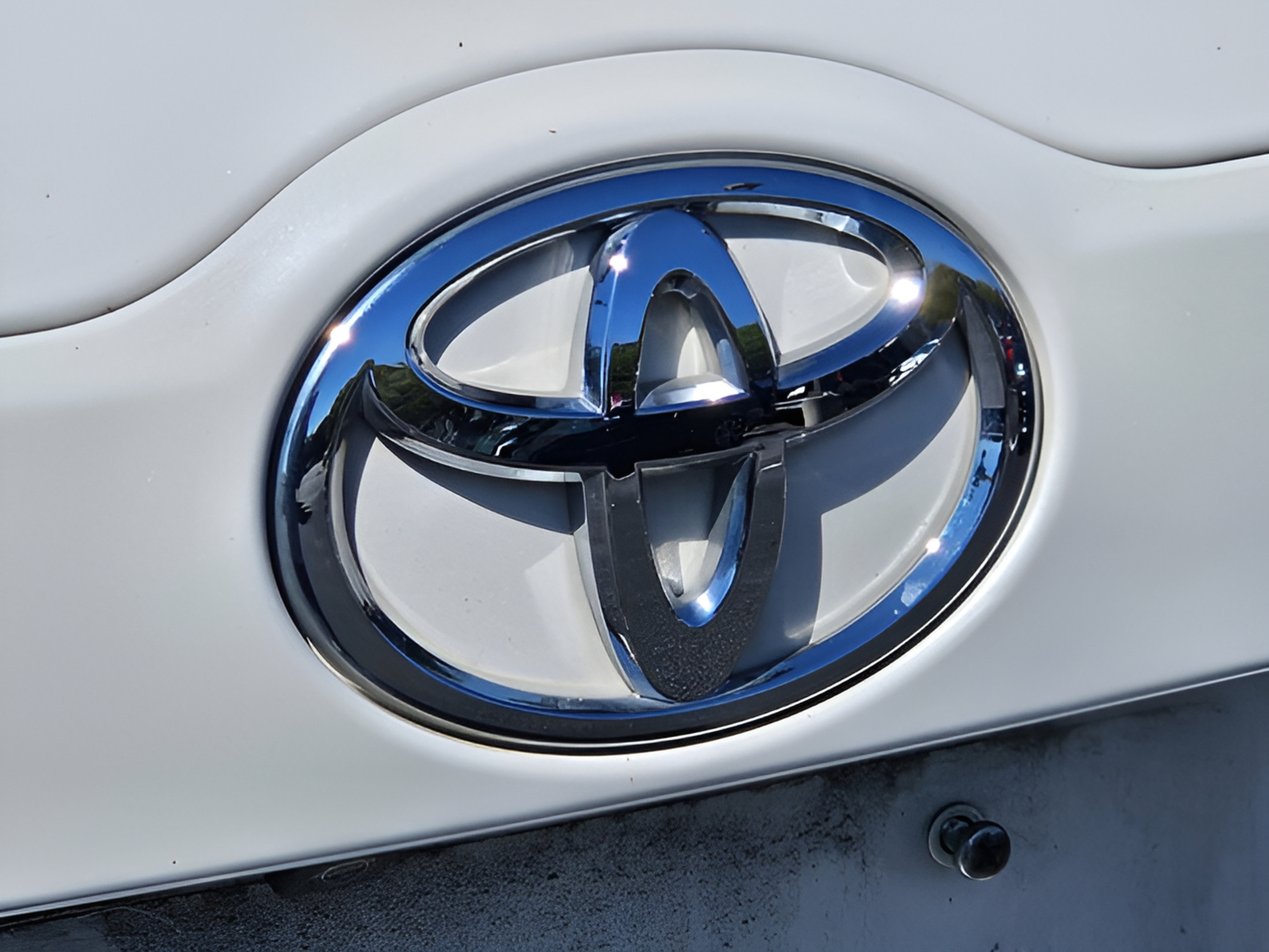Used 2016 Toyota Highlander XLE AWD/4WD image 32