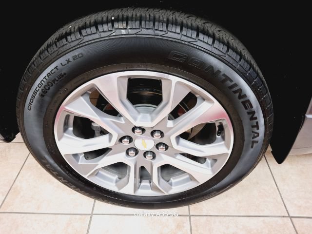 Used 2020 Chevrolet Traverse Premier w/ LPO, Floor Liner Package AWD/4WD image 25