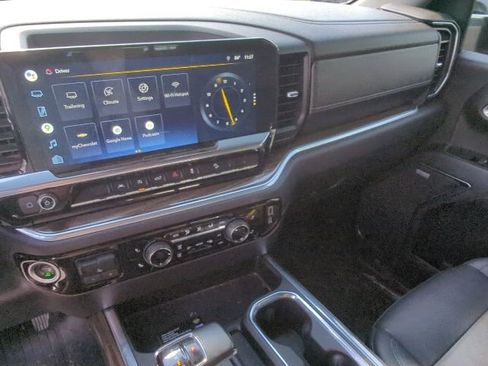 Used 2022 Chevrolet Silverado 1500 RST AWD/4WD image 15