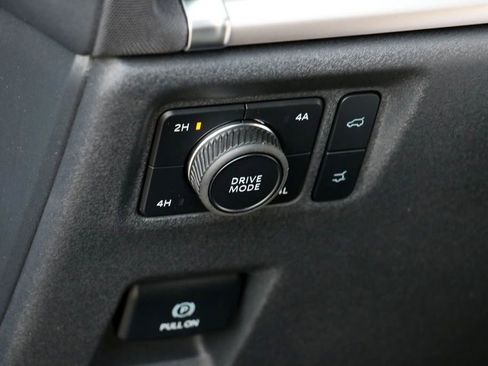 New 2026 Ford Expedition Active AWD/4WD image 17