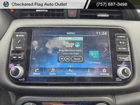Used 2023 Nissan Kicks SR FWD image 14