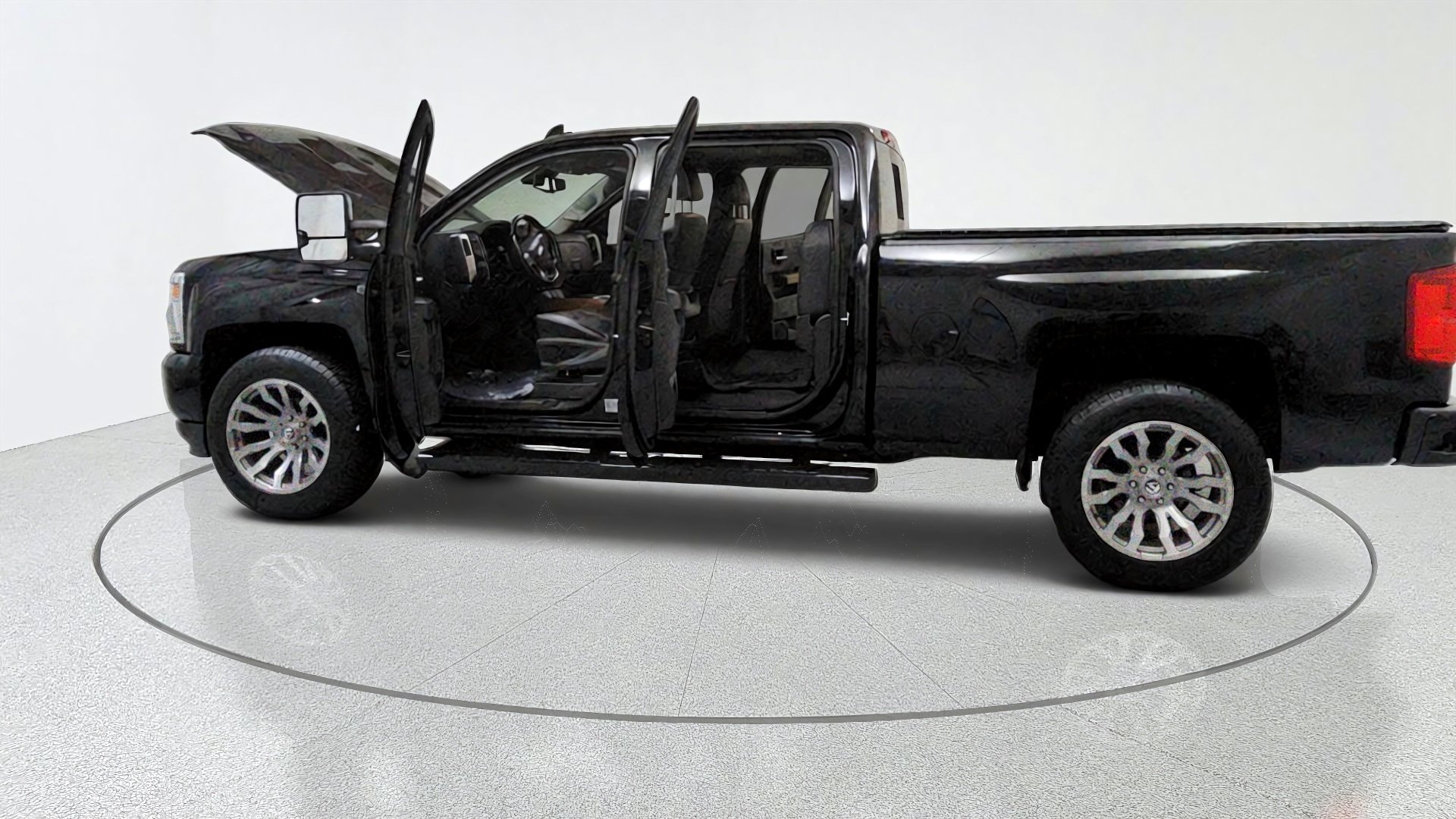 Used 2018 Chevrolet Silverado 1500 High Country AWD/4WD image 10