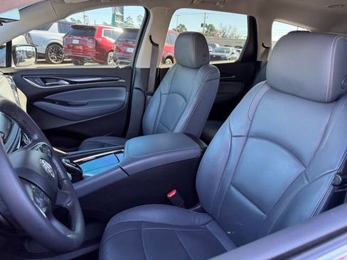 Used 2021 Buick Enclave Essence w/ Sound and Sites Package image 8