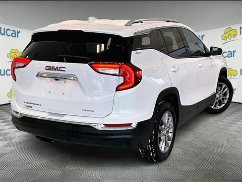 Used 2023 GMC Terrain SLT image 6