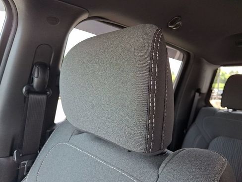 Used 2022 RAM 1500 Big Horn AWD/4WD image 18