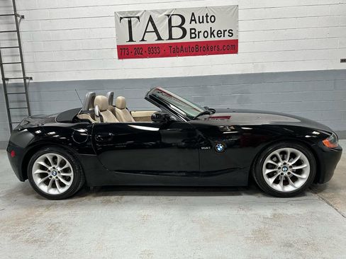 Used 2003 BMW Z4 2.5i image 2