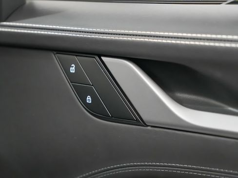 Certified 2023 Porsche 911 Carrera S RWD image 15
