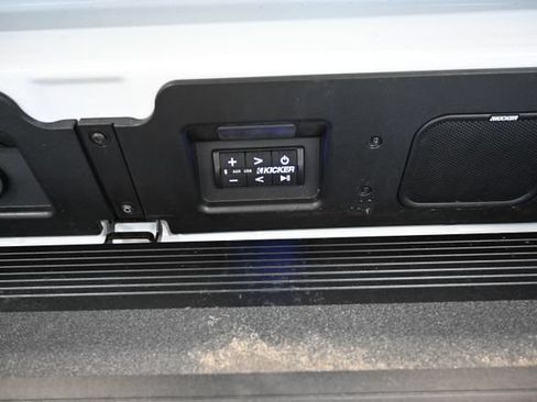 Used 2025 GMC Sierra 1500 AT4X AWD/4WD image 9