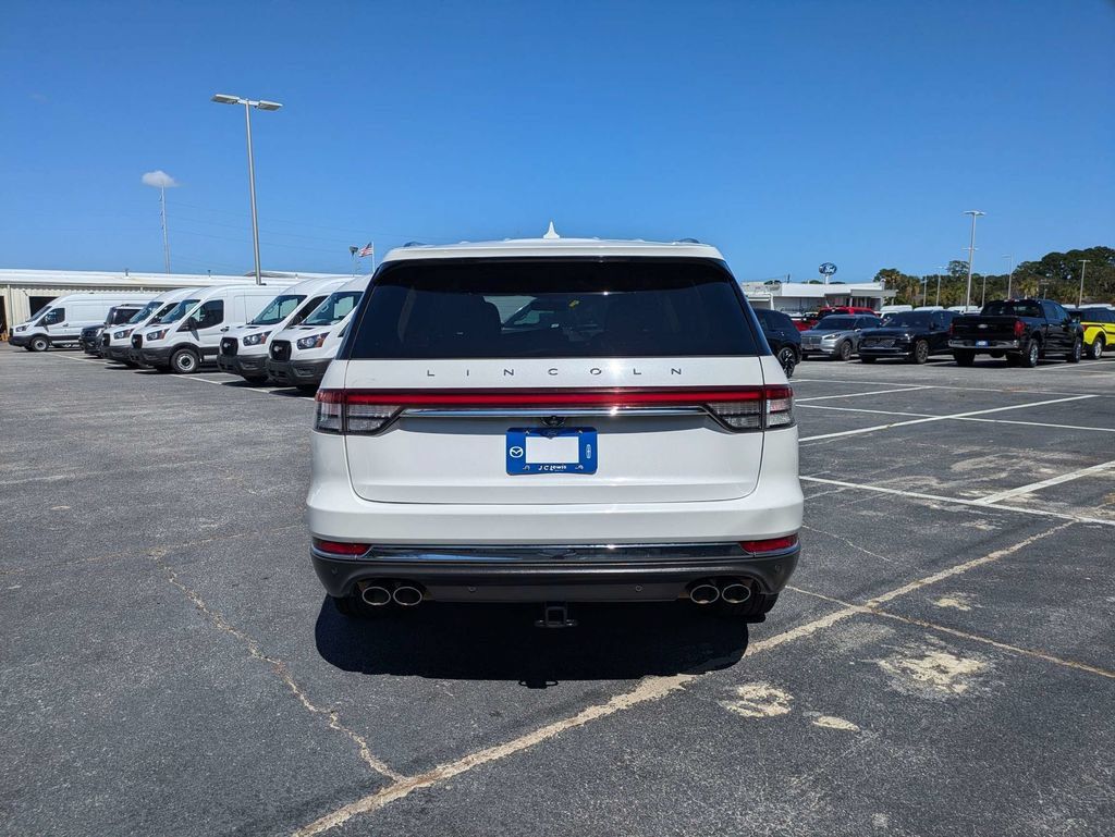 Used 2021 Lincoln Aviator Reserve w/ Equipment Group 201A AWD/4WD image 5
