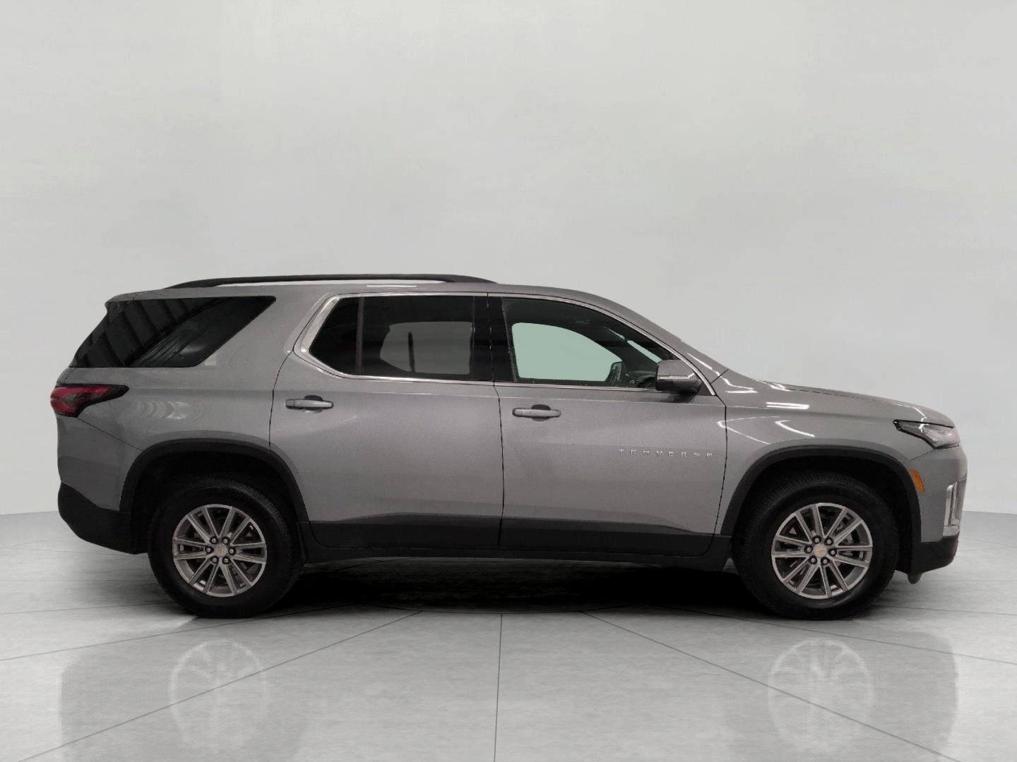 Used 2023 Chevrolet Traverse LT FWD image 39