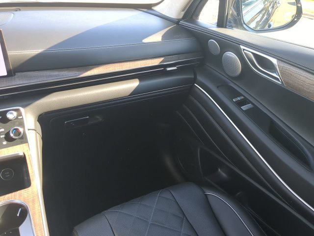 Used 2026 Genesis GV80 3.5T Prestige AWD/4WD image 15