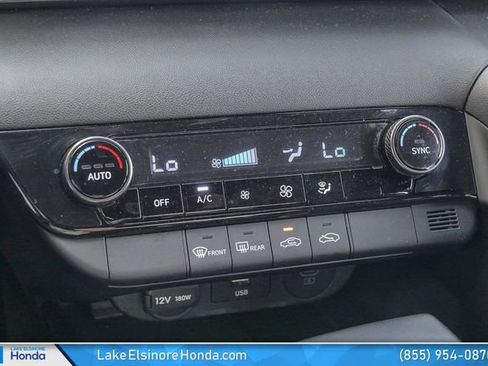 Used 2025 Hyundai Elantra Sport FWD image 24