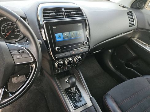 Used 2025 Mitsubishi Outlander Sport SE AWD/4WD image 20