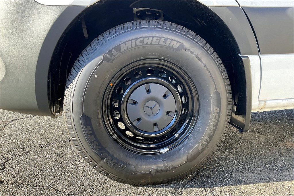 New 2026 Mercedes-Benz Sprinter 2500 image 10