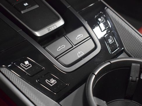 Used 2024 Porsche 911 Carrera 4S image 35