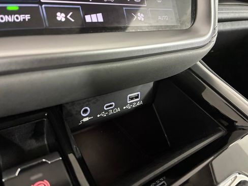 Used 2023 Subaru Outback Limited XT image 16