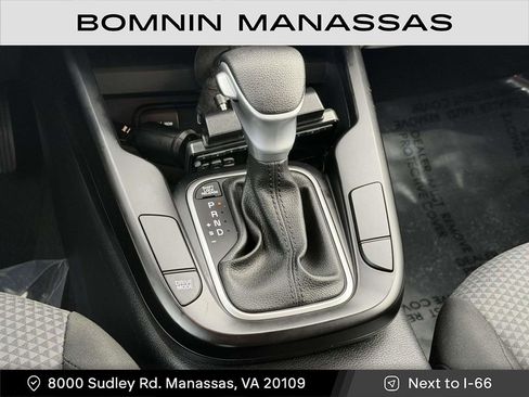 Used 2023 Kia Soul LX w/ LX Technology Package image 18