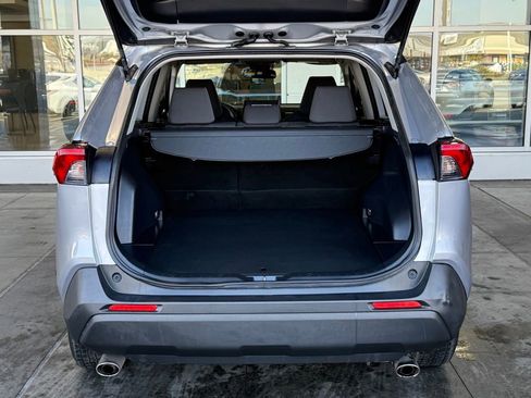 Used 2019 Toyota RAV4 XLE w/ Carpet Mat Package image 16