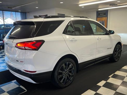 Used 2024 Chevrolet Equinox RS image 16