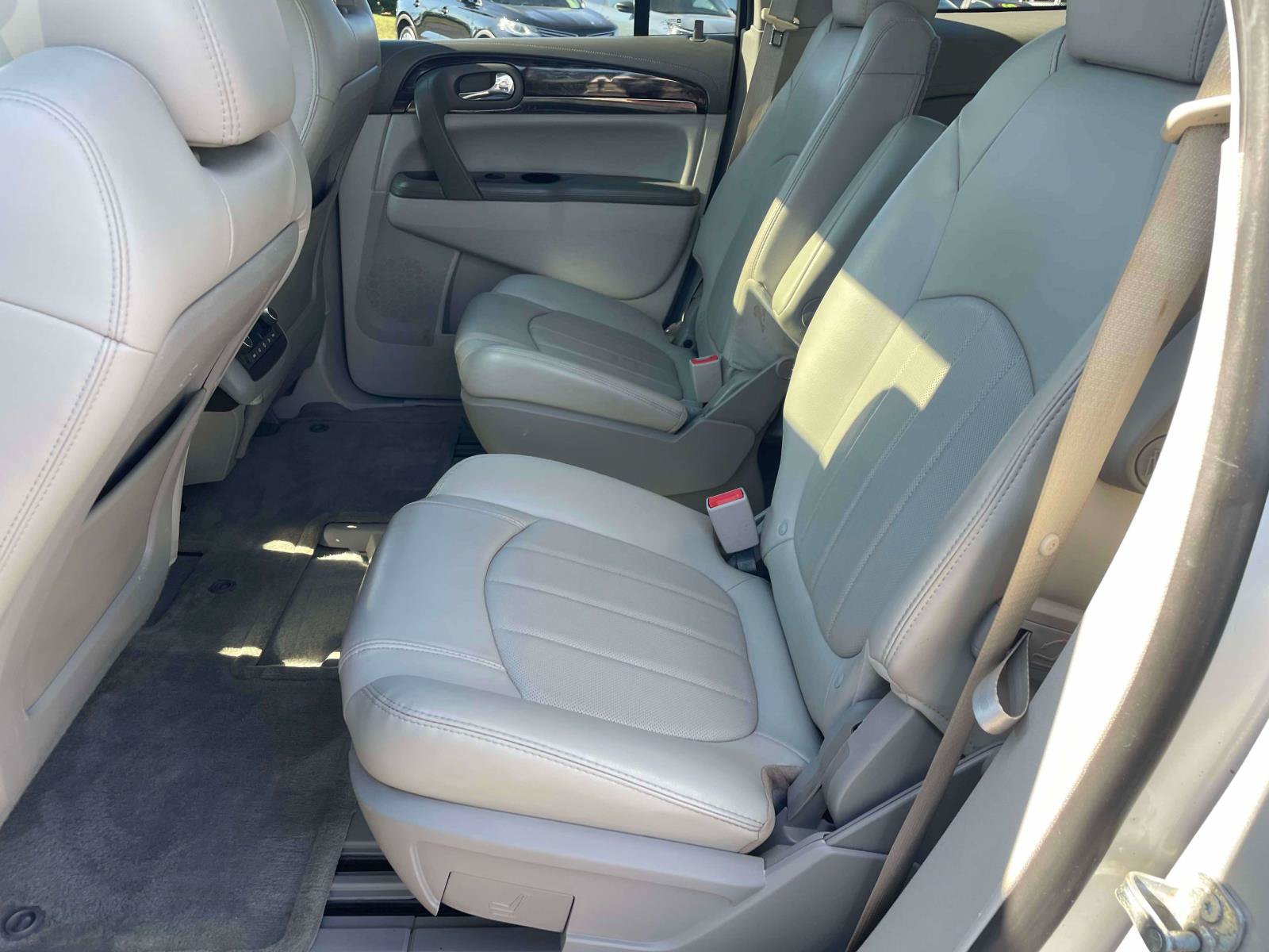 Used 2016 Buick Enclave Premium w/ Experience Buick Package FWD image 14