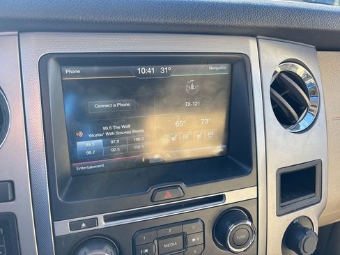 Used 2015 Ford Expedition EL XLT w/ Equipment Group 202A image 21