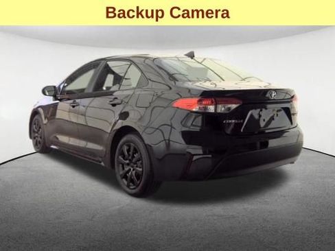 Used 2025 Toyota Corolla LE FWD image 8