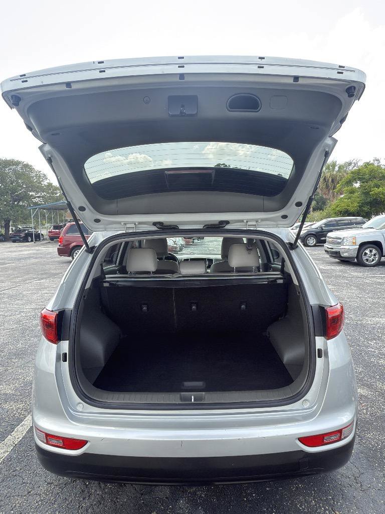 Used 2017 Kia Sportage EX FWD image 19