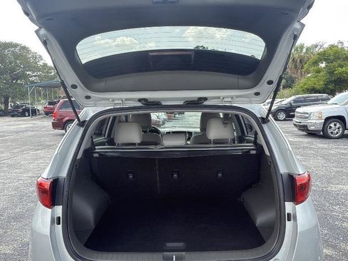 Used 2017 Kia Sportage EX FWD image 19