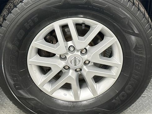 Used 2020 Nissan Frontier SV image 18