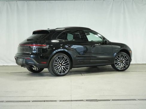 Certified 2025 Porsche Macan AWD/4WD image 7
