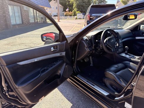 Used 2012 INFINITI G37 Journey w/ Premium Pkg RWD image 19