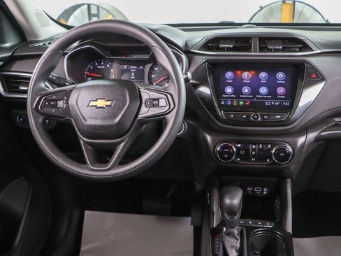 Used 2021 Chevrolet TrailBlazer LT w/ Convenience Package image 17