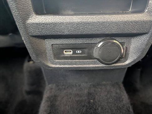 Certified 2021 Volkswagen Tiguan SE FWD image 16