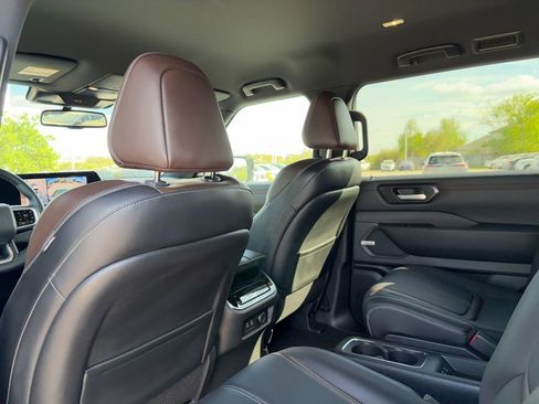 New 2026 Nissan Armada SL w/ Captain's Chari Seat Package AWD/4WD image 20